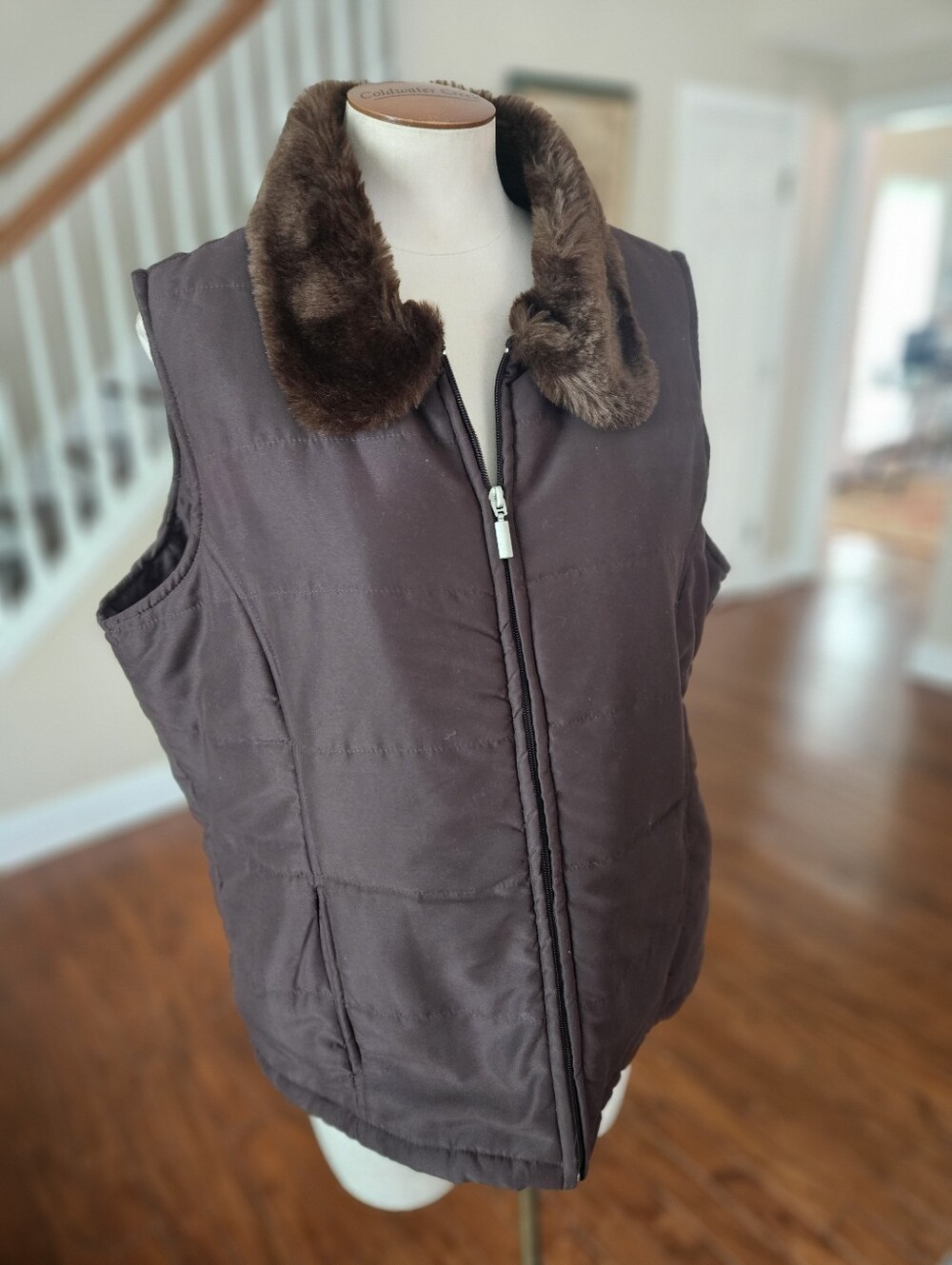 Jane Ashley Faux Fur Puffer Vest XL - Picture 2 of 4